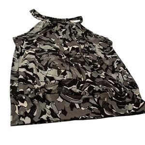 INC International Concepts size XL silver black metallic print short sleeve top